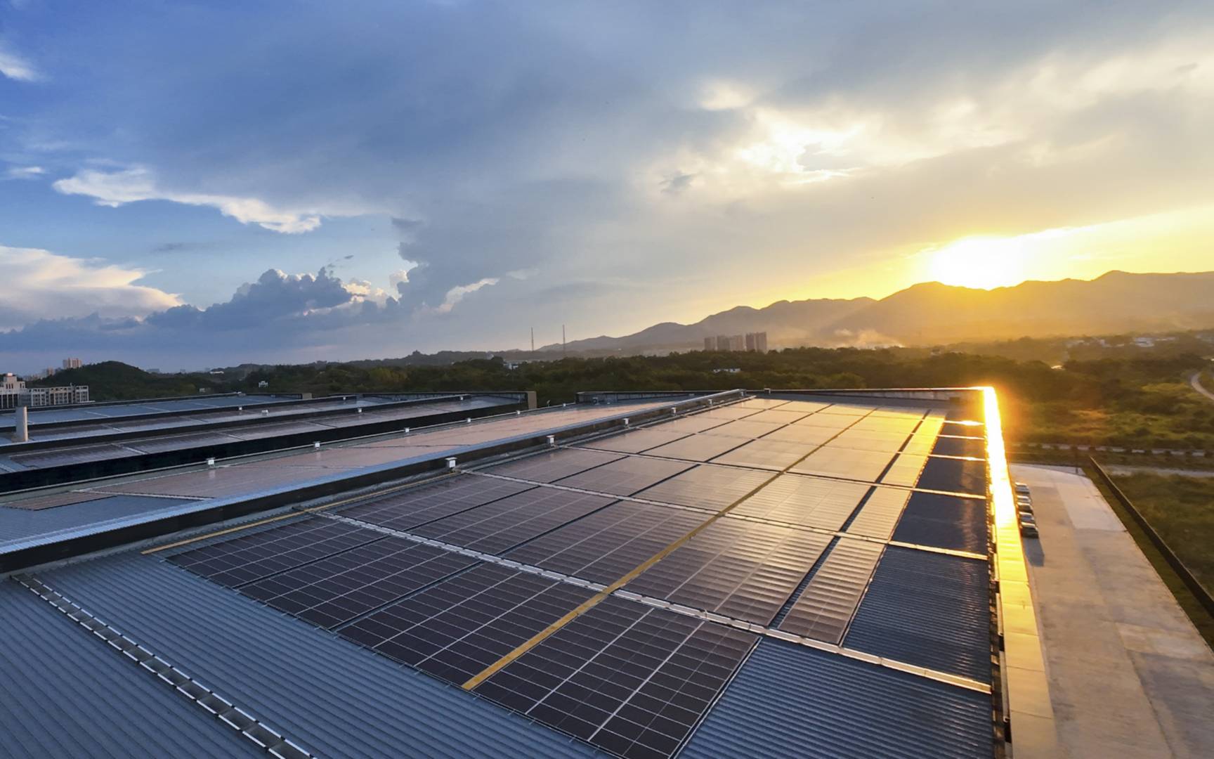 方大集團分布式光伏項目雙地落地，屋頂之上點亮綠色未來